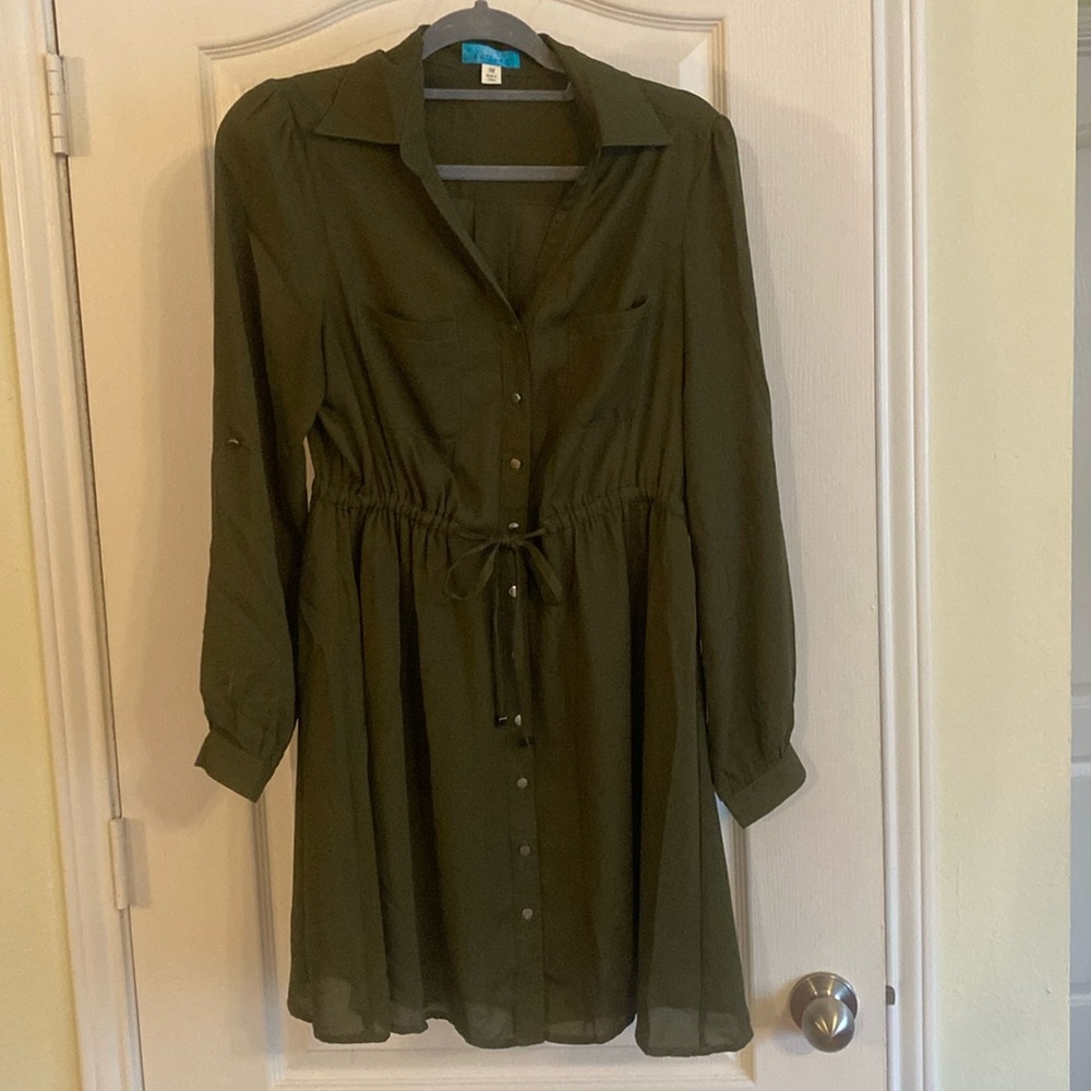 Buttons army green button up long sleeved shirt dress - like new